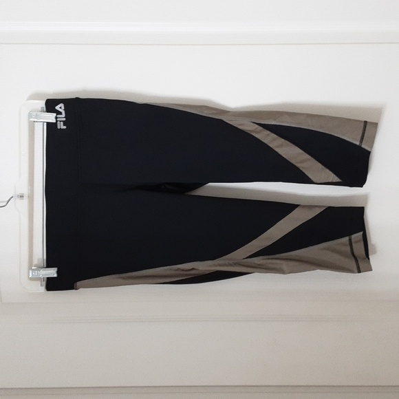 Fila Size XS 2-Pair Knee Length Leggings, Gently Used Condition - Picture 4 of 14